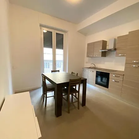Farolfi Corso Di Porta Vittoria Milan